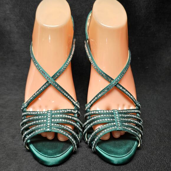 E! Live From The Red Carpet Emerald Green Rhinestone Strap Peep Toe High Heel - Picture 2 of 11